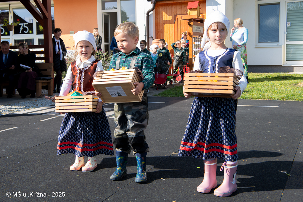 Číslo fotografie je DSC_0129