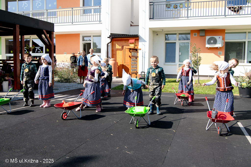 Číslo fotografie je DSC_0165