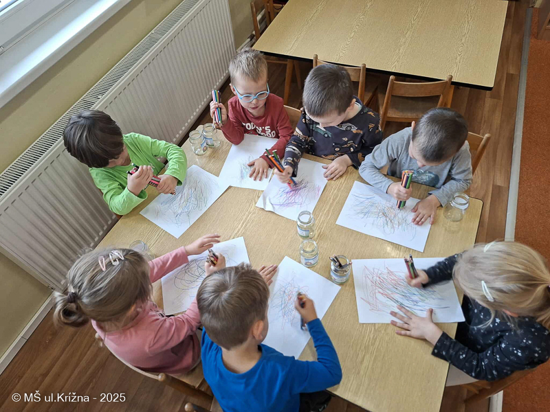 Číslo fotografie je 1505044644070533