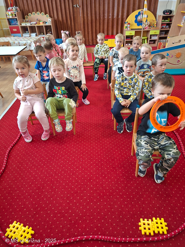 Číslo fotografie je 20250919_082833