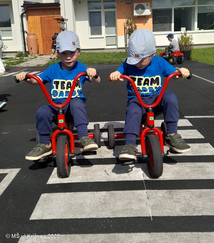 Číslo fotografie je 20250905_105429