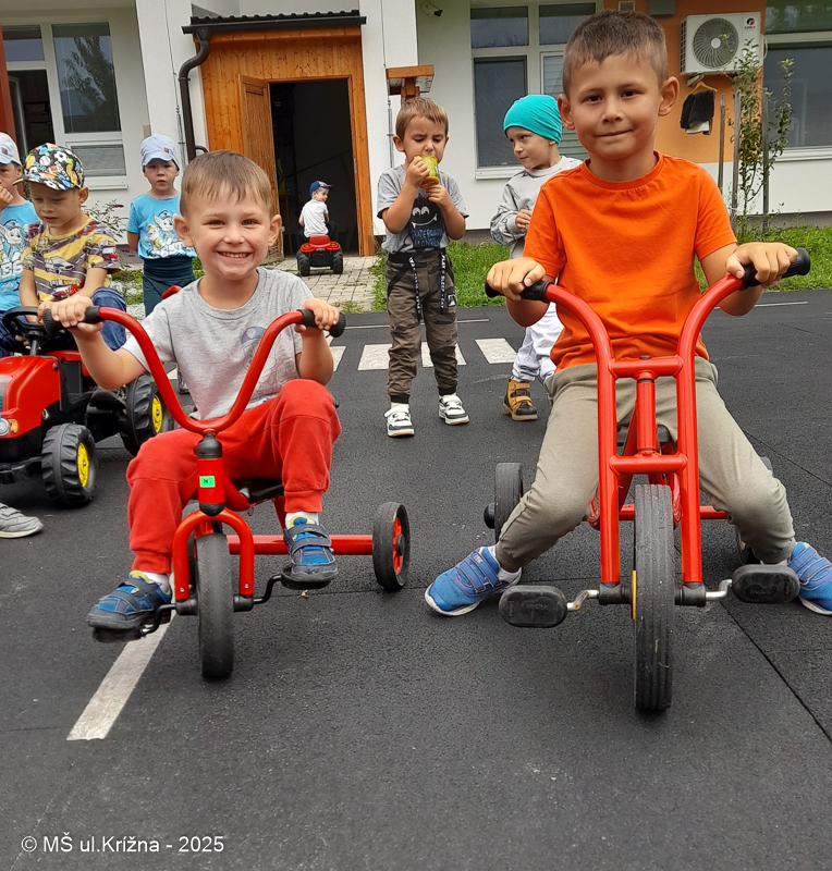 Číslo fotografie je 20250910_105445