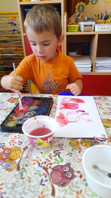 Číslo fotografie je 20250911_081332