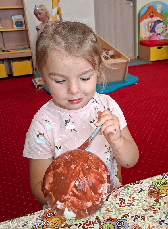 Číslo fotografie je 20250919_074321