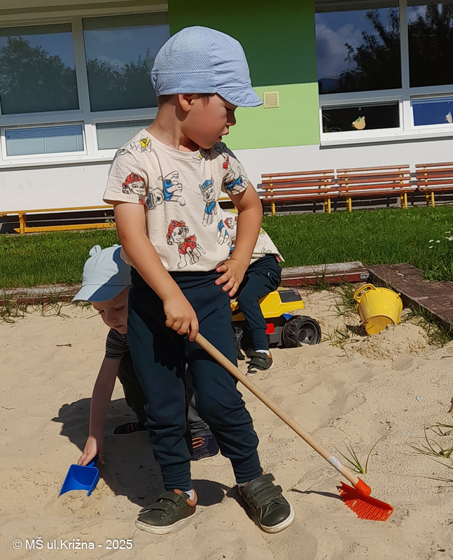 Číslo fotografie je 20250901_103202