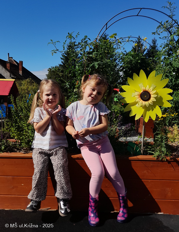 Číslo fotografie je 20250903_102626