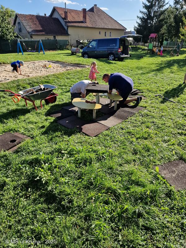 Číslo fotografie je 20250919_161508