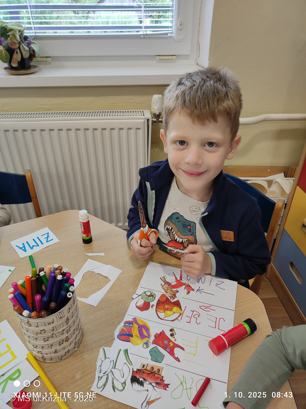 Číslo fotografie je IMG_20251001_084348